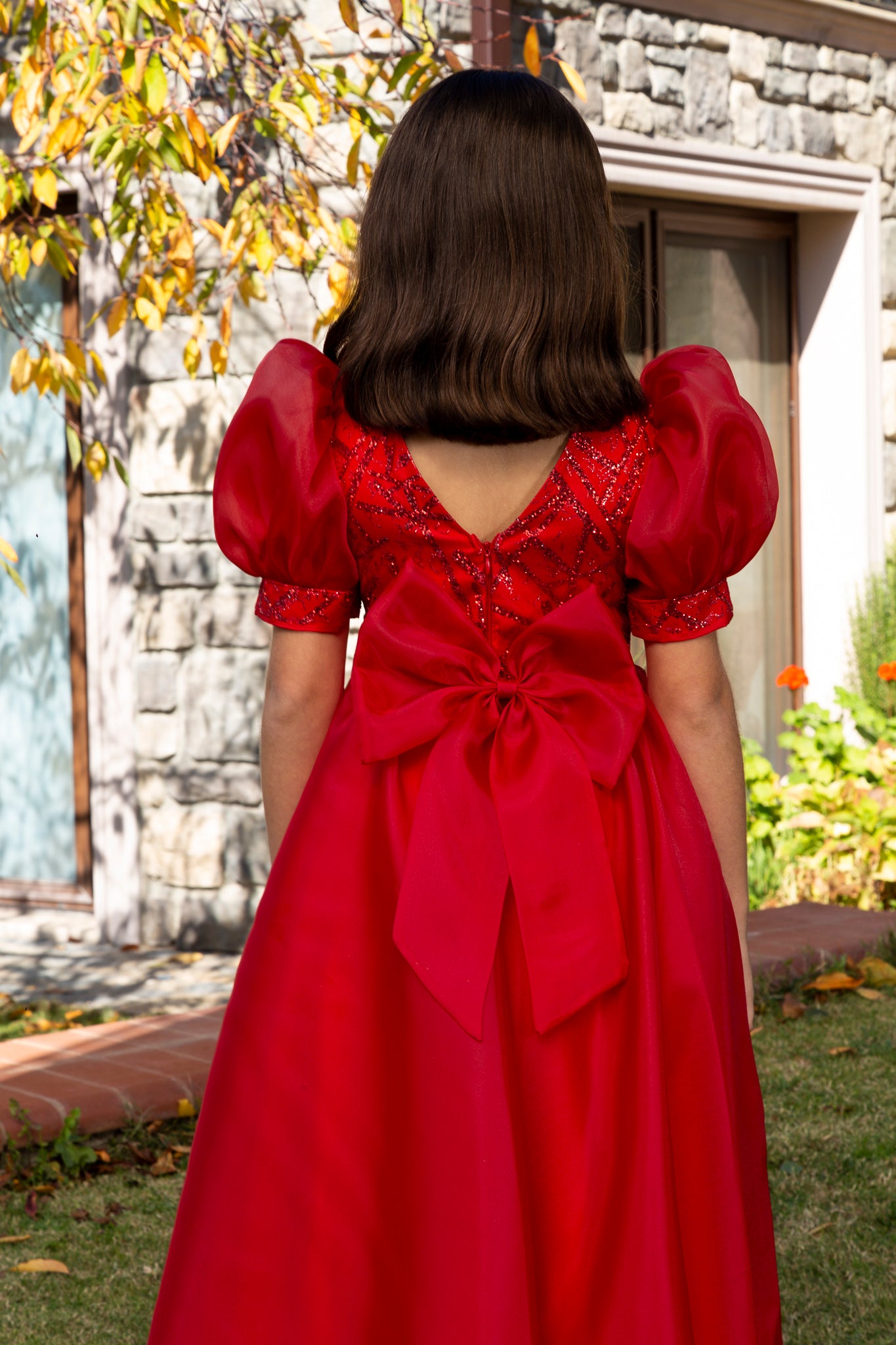 Nova Red Princess Organza-kjole til piger 7-11 år | Blondepåføring & ballonærmer | Blomsterpiger og særlige begivenheder | 40009-09